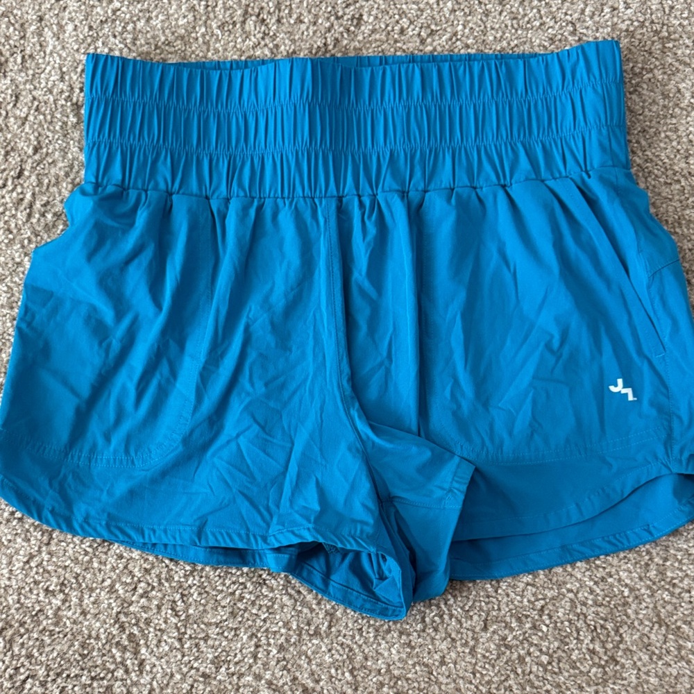 NWOT Joy Lab Shorts, size M